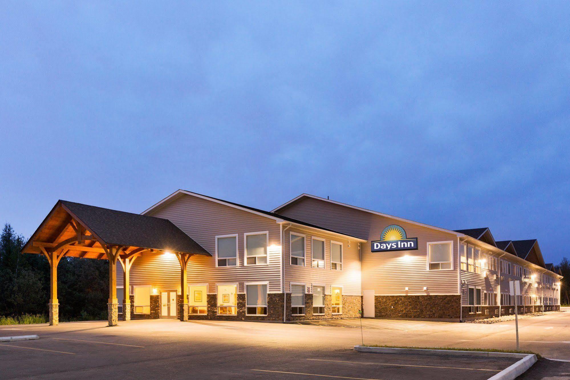 Days Inn By Wyndham Sioux Lookout Exterior foto